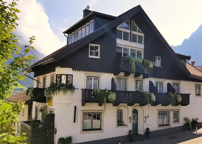 Hotel mit Hund Haus Montana